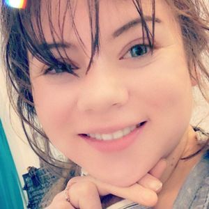 Meet your Posher, Charli